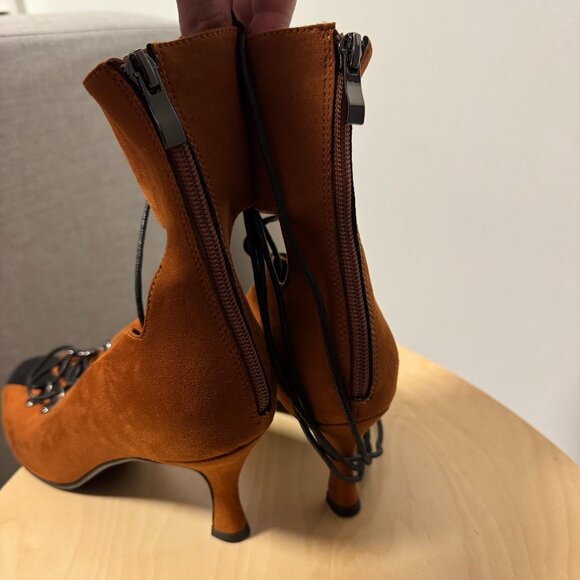 Yami Dance Shoe - Amanda Brown Heel Size 9 / 3in Flared Heel - Picture 5 of 7